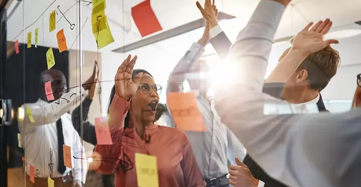 roi beneficios laborales