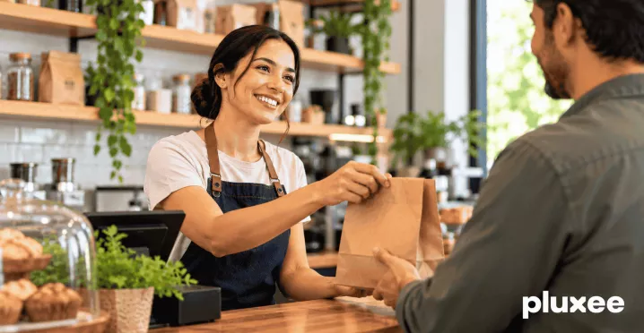 Pagando con tarjeta en negocios